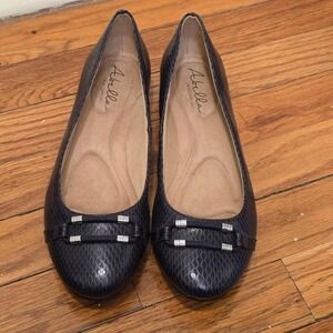 Abella Peyton Flat Shoes Womens 9 Black Reptile Snake